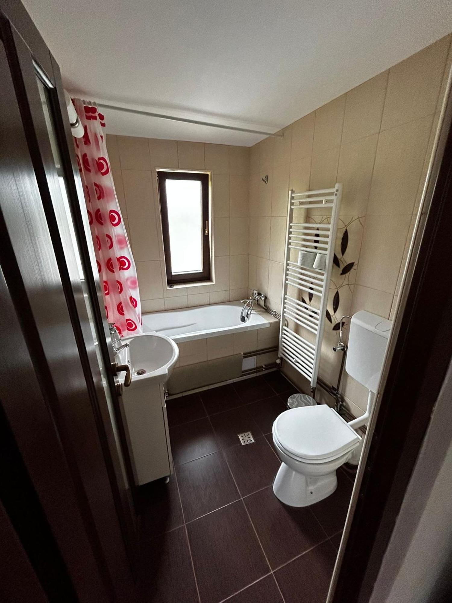 Hotel Casa Larisa à Chiscau Extérieur photo